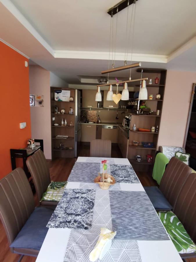 Zoeldlomb Apartman Siófok Eksteriør bilde