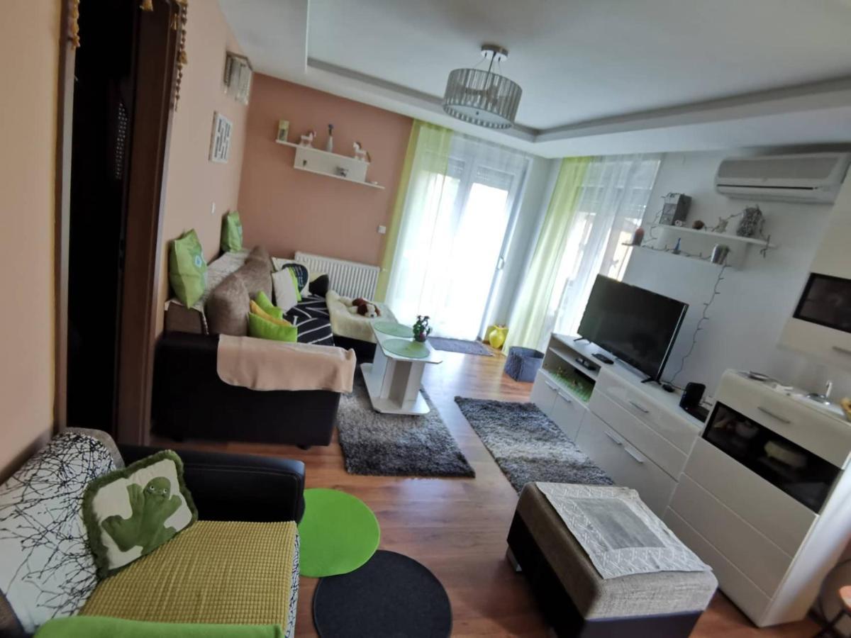 Zoeldlomb Apartman Siófok Eksteriør bilde