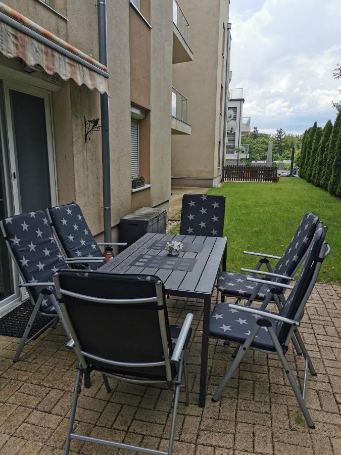 Zoeldlomb Apartman Siófok Eksteriør bilde