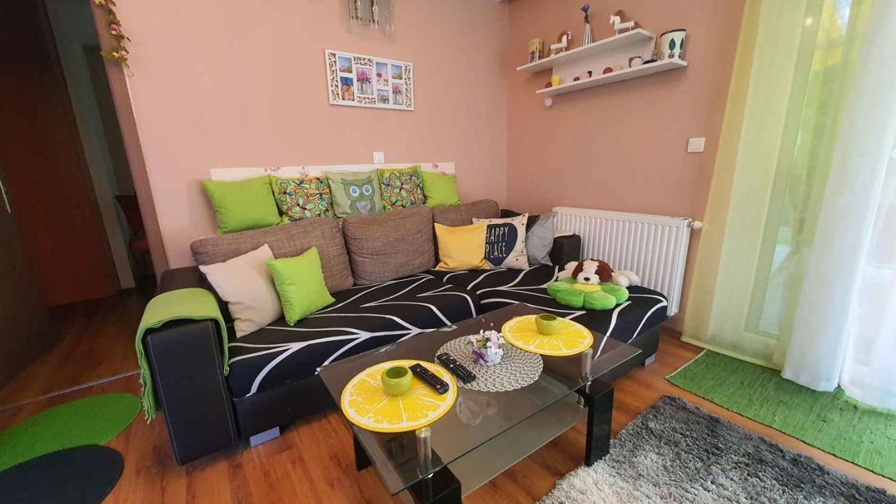 Zoeldlomb Apartman Siófok Eksteriør bilde